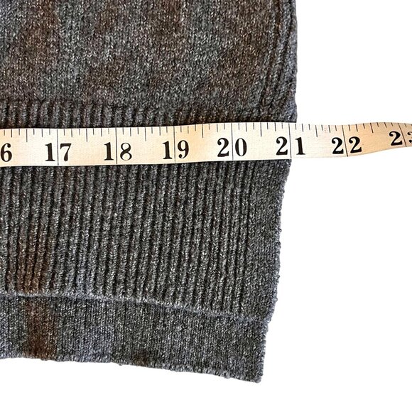 Tahari Womens Gray Turtleneck Tunic Sweater Size M Polyester Spandex Blend NWOT - Picture 11 of 14